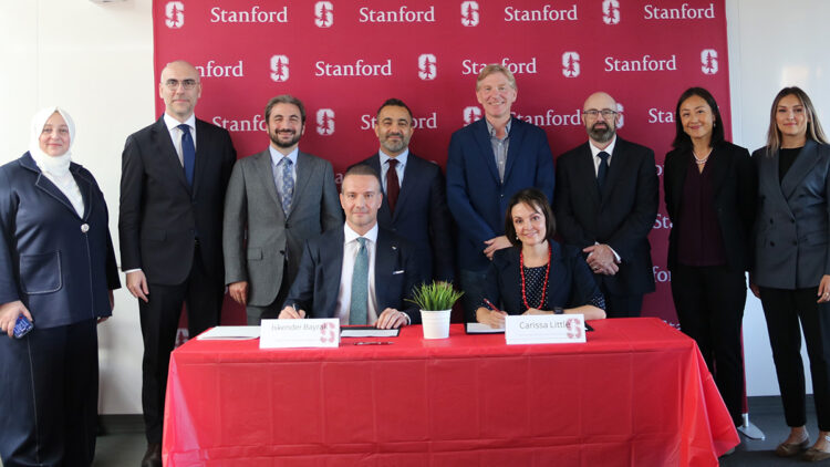 Türk Telekom ile Stanford’dan liderlerin gelişimi için iş birliği: Kurumsal liderlik yetkinlikleri güçlendirilecek