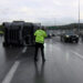 Pendik’te TIR devrildi; trafik yoğunluğu oluştu