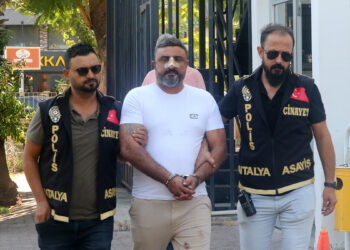 Eski Trabzonsporlu futbolcunun oğlunu öldürmüştü: Hakkında müebbet talebi var
