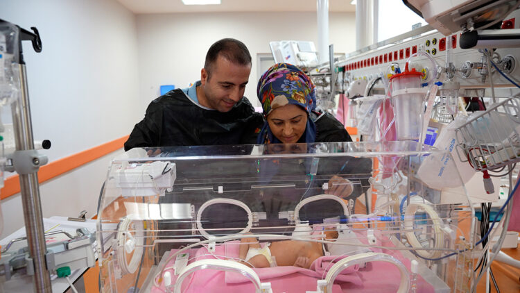 Çocuk hasretleri, tüp bebek tedavisi sonrası doğan ikizler ile son buldu