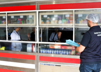 Ümraniye Belediyesi’nden okul kantinlerinde denetim: Öğrencilerin sağlıklı ve güvenilir gıdaya ulaşması önemli