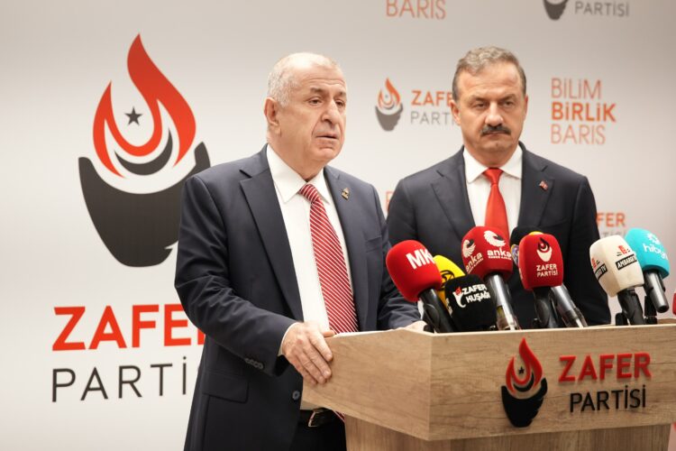 Ümit Özdağ’dan erken seçim ve “Çerçeve Yasa” çıkışı: “Acaba baskın seçimi gizlemek için yapılan bir girişim mi?”