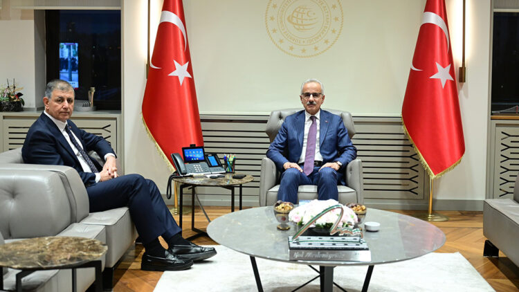 Abdulkadir Uraloğlu, İzmir Büyükşehir Belediye Başkanı Tugay'ı kabul etti