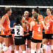 İzmir'de voleybol coşkusu sona erdi: Tribünleri dolduranlara teşekkür edildi