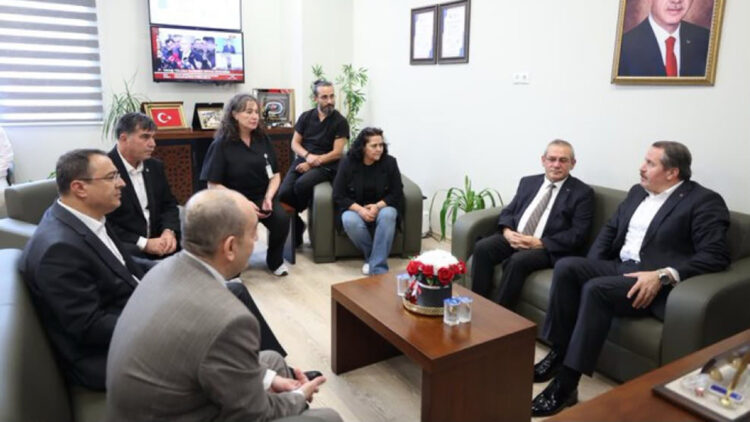 Eğitim-Bir-Sen Genel Başkanı Ali Yalçın, Manisa’daki olayın ardından temaslarda bulundu