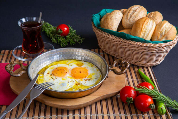 Her gün yumurta yemek zararlı mı? Uzmanların yanıtı ezber bozuyor