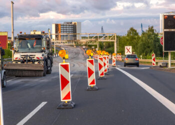 Ankara’da yol macerası: "La daha dün buraya asfalt dökülmedi mi bebe?!"