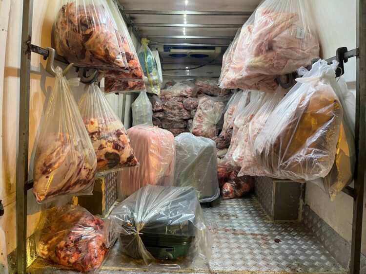 2 ton 809 kilo menşei belirsiz et ve sakatat ele geçirildi