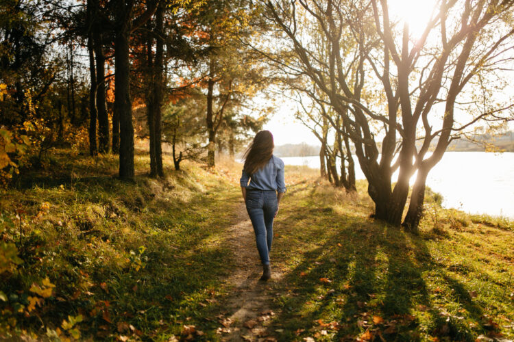 Sonbahar depresyonu nedir, nasıl önlenir? Işık terapisi ve ruh halini iyileştiren 8 etkili yöntem