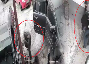 Kayseri’de oto tamirhanesinde dehşet! Demir borularla dövüp tüfeği üzerlerinde kırdılar