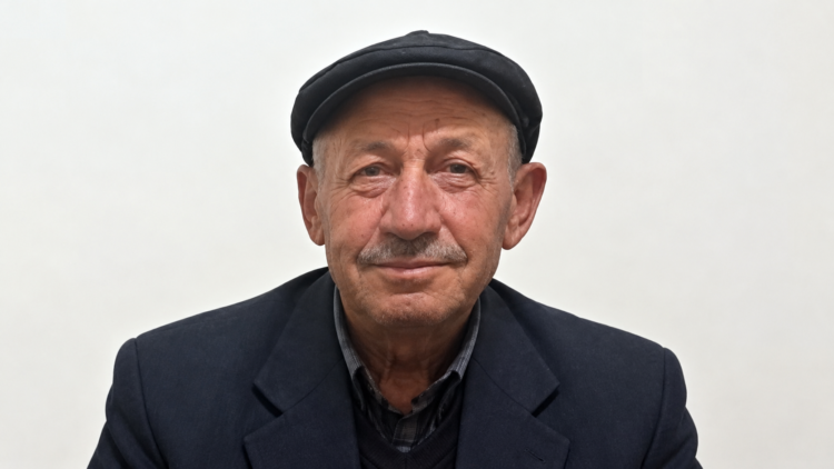 Devrilen traktörün sürücüsü ile yanındaki eşi öldü