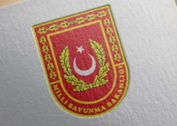 MSB'den sınır güvenliği açıklaması: Bir haftada 422 kişi yakalandı, 2 PKK'lı teslim oldu