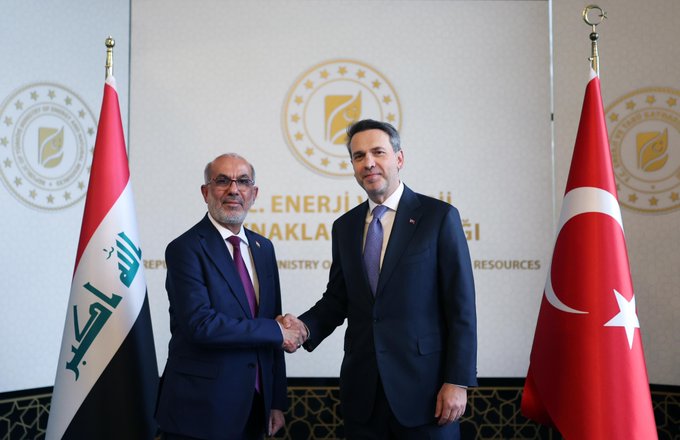 Bakan Bayraktar, Irak Petrol Bakanı Hüdeyir ile bir araya geldi