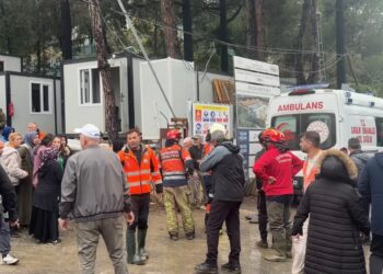 Beykoz’da sel nedeniyle su tahliyesi yaparken kuyuya düşen işçi öldü