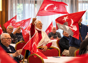 Huzurevinde coşkulu 29 Ekim balosu
