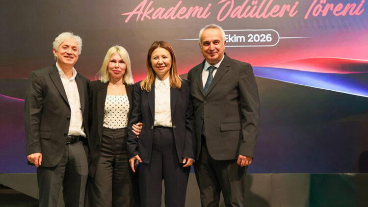 Samsun'da korkutan kaza! Prof. Dr. Ömer Özkan'ın kafatasında kanama tespit edildi
