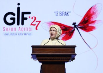 Emine Erdoğan: Gazze'de 3 yıldır bir halkın kökleri sökülmeye çalışılıyor
