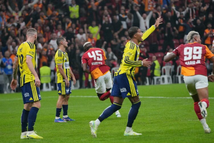 Galatasaray Fenerbahçe maç sonucu: Dev derbide Galatasaray kazandı!