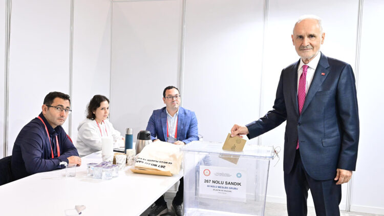 İstanbul Ticaret Odası'nda Meclis ve Komite üyelerini belirlemek için seçim başladı