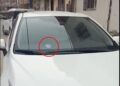 Mardin’de park halindeki otomobile yorgun mermi isabet etti