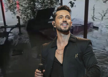 Murat Boz İstanbul'daki sele yakalandı! Yüzlerce kişiyle mahsur kaldı, acil yardım çağrısı yaptı