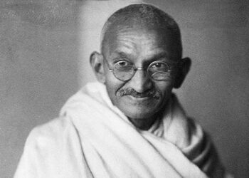 Şiddetin gürültüsünde Gandhi’nin sessiz gücü