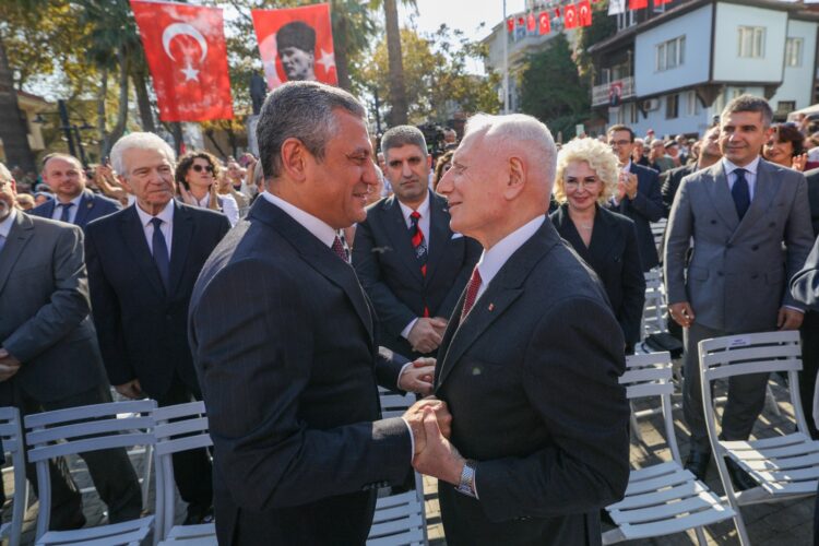 Mudanya Mütarekesi Barış Yolu Ödülü, Prof. Dr. Mehmet Haberal'a takdim edildi