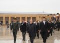 Ümit Özdağ, gençlik kolları başkanlarıyla Anıtkabir'i ziyaret etti