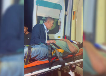 Adıyaman'da trafik kazası: Yaralanan vatandaşa ilk yardımı Vali ve Milletvekili yaptı!