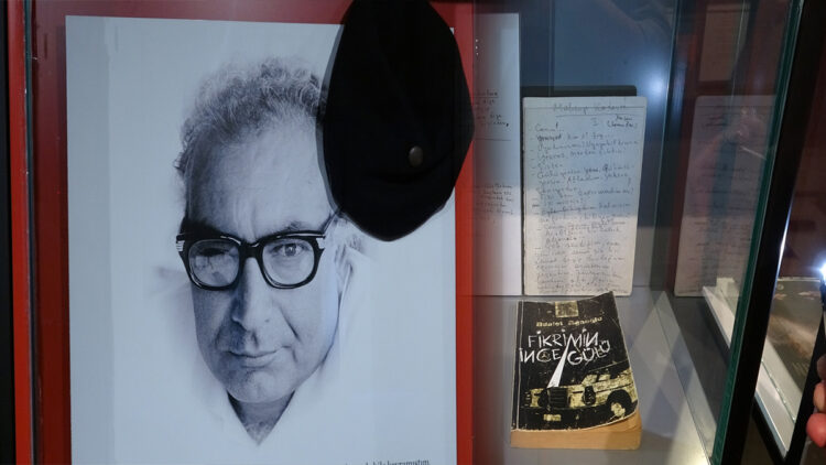 Bursa'da edebiyat tarihine yolculuk! Yaşar Kemal'in şapkası ve 240 yazarın eserleri bu müzede