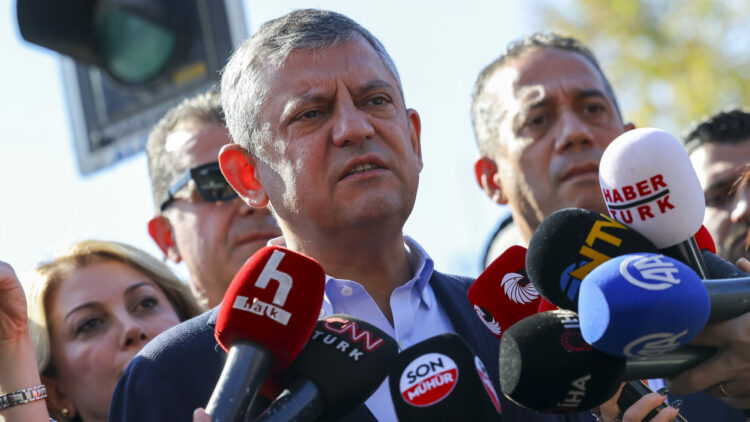 YENİ Parti Genel Başkanı Özgür Özel, 10 Ekim Ankara Gar Katliamı anma törenine katıldı