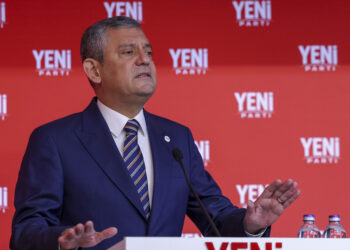 Özgür Özel’den Erdoğan’a fon soruşturması ve İstanbul çıkışı: “Hesabı ilk seçimde görülecek”