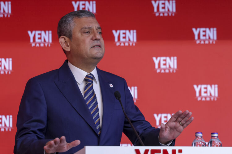 Özgür Özel’den Erdoğan’a fon soruşturması ve İstanbul çıkışı: “Hesabı ilk seçimde görülecek”
