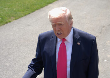 Trump'tan petrol fiyatları açıklaması: "İran petrol fiyatlarını yükseltmek için her yolu deniyor"