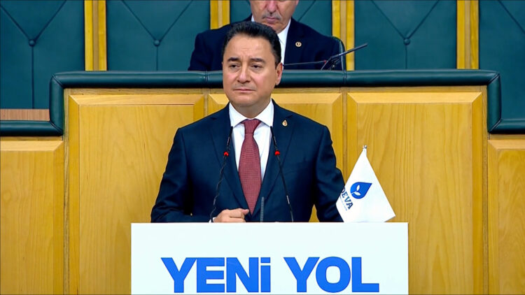 Ali Babacan’dan fon sürecine sert çıkış: “Elinizi kolunuzu kim bağladı?”