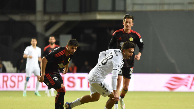 Altay'da Oktay, buruk sevinç yaşadı: İlk golünü atsa da galibiyet alamadı