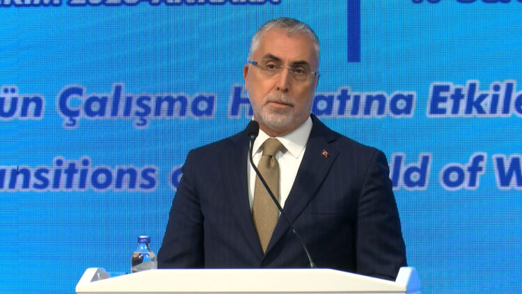 Bakan Işıkhan’dan 'adil geçiş' mesajı: "Dönüşümün maliyetini çalışanların omuzlarına yüklemeyeceğiz"