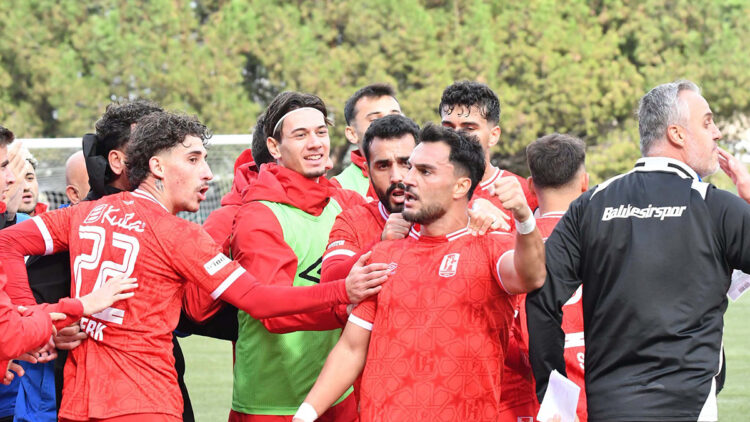 Balıkesirspor rövanşı kupada aldı: Bigaspor'u elediler