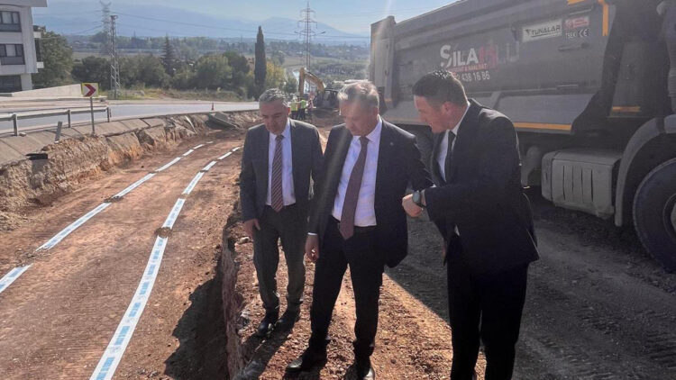 Ballıkaya Barajı İsale Hattı Projesi’ndeki çalışmaları sürüyor