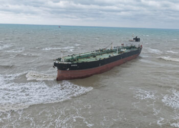Sarıyer'de sürüklenen Liberya bayraklı 'Banda' isimli tanker kurtarıldı