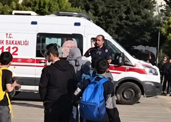 Başakşehir’deki okul kavgasında son durum: Bakan Memişoğlu açıkladı, 1 kişinin durumu kritik