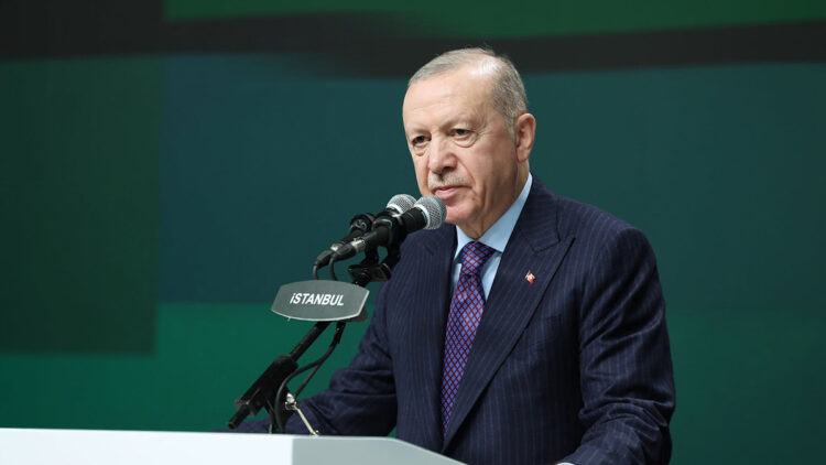 Cumhurbaşkanı Erdoğan, Özdemir Bayraktar'ı vefatının 5'inci yılında andı