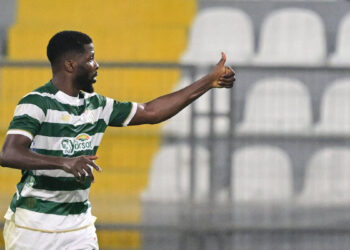 Bursaspor liderlik koltuğuna oturdu; Iheanacho rekorları altüst etti