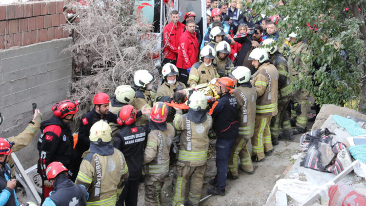 Maltepe'den acı haber: 1 kişinin cansız bedenine ulaşıldı