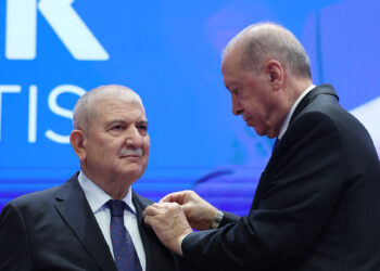 AK Parti'ye katılan Bursa Milletvekili Torun, Genel Başkan Danışmanı oldu