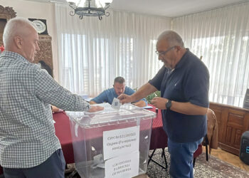 Çifte vatandaşlar, Bulgaristan'daki seçimler için sandık başında