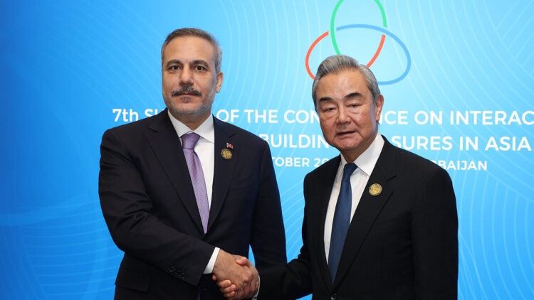 Dışişleri Bakanı Hakan Fidan, Çinli mevkidaşı Wang ile bir araya geldi
