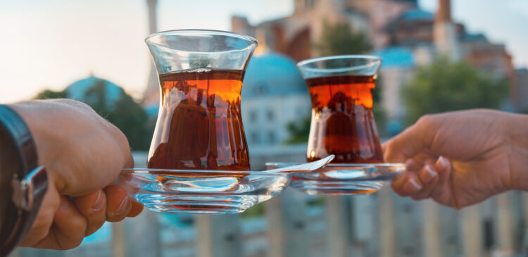 "Bir çay daha ver usta": Ankara’nın kıraathane ve çay ocağı kültürü