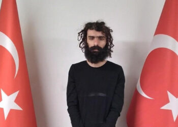 MİT'ten nokta operasyon: DEAŞ'ın sözde Horasan Vilayeti üyesi Türkiye'ye getirildi