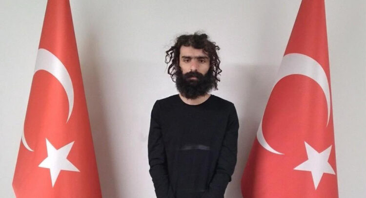 MİT'ten nokta operasyon: DEAŞ'ın sözde Horasan Vilayeti üyesi Türkiye'ye getirildi